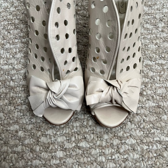 Pakerson heels white bow peep toe size 38 - Picture 2 of 12